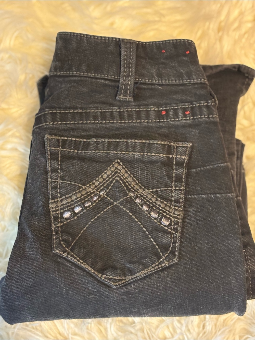 R. E. A. L.  Ariat Women’s Denim Jeans, Sz 28R Mid Rise,Boot Cut, 5 Pocket, LOGO
